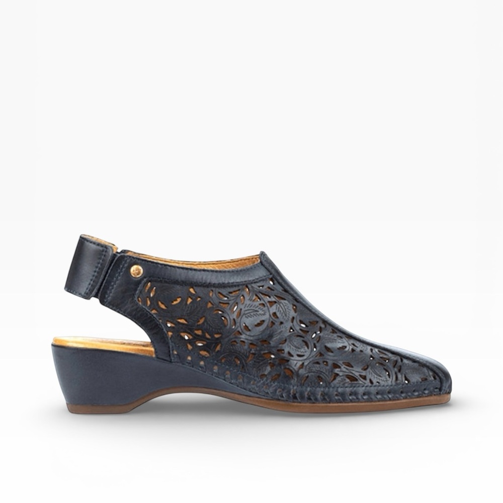 Brand new Pikolinos Romana laser cut leather slingbacks size 8.5